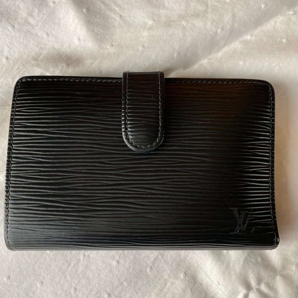 Louis Vuitton Epi Wallet
